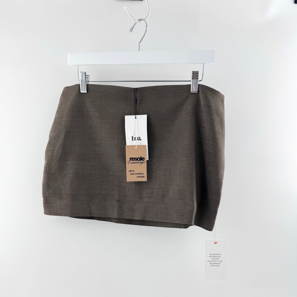NWT BOA Mid Rise Clean Cut Micro Skirt Carob Brown Check Women's Size Large